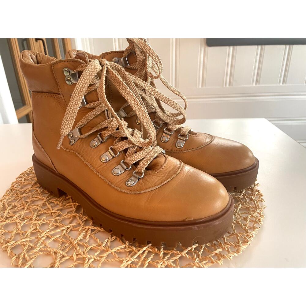 NWOT J. Crew Lightweight Leather Nordic Boots Light Caramel Women’s Sz 9